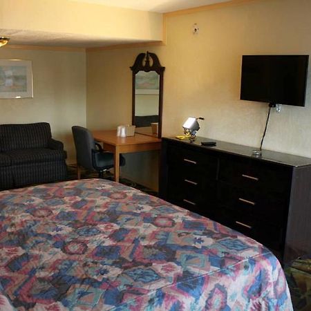 Presidential Inn And SuitesLyons エクステリア 写真