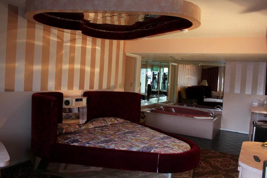 Presidential Inn And SuitesLyons エクステリア 写真